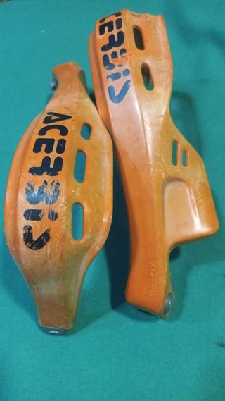 Guardamanos Acerbis Naranja