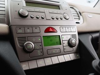 Lancia Ypsilon Ypsilon 1.4 16V Platino - nuev