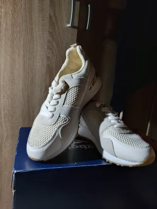 Tenis Mujer Beige/Blanco Talla 39 Nuevos