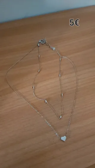 Collar doble con corazón plateado