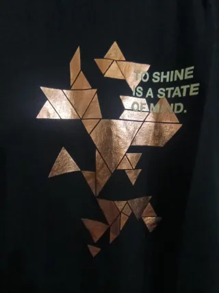 Camiseta Stradivarius Negra