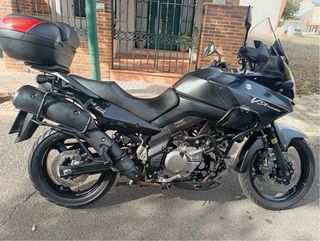 Suzuki V-Strom 650 Negra