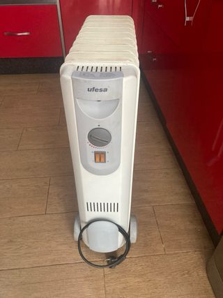 Radiador Ufesa blanco