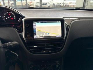 PEUGEOT 208 5p Style S 1.6 BlueHDi 100