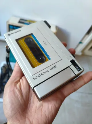 Grabadora Sanyo TRC 2000 para reparar