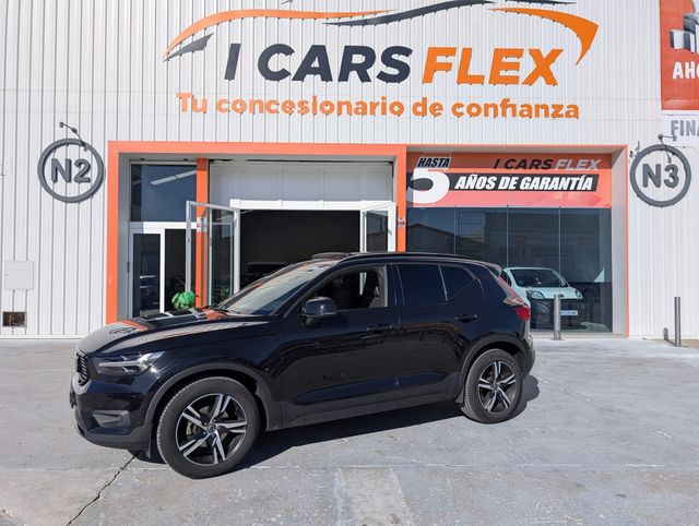 VOLVO XC40 2.0 D3 R-Design Auto