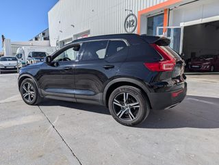 VOLVO XC40 2.0 D3 R-Design Auto