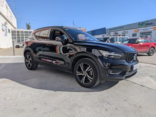 VOLVO XC40 2.0 D3 R-Design Auto