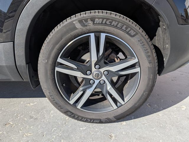 VOLVO XC40 2.0 D3 R-Design Auto