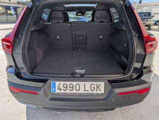 VOLVO XC40 2.0 D3 R-Design Auto