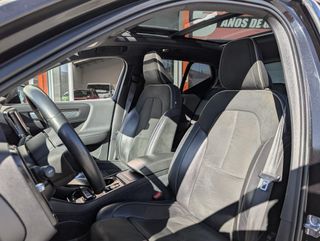 VOLVO XC40 2.0 D3 R-Design Auto