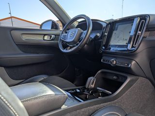 VOLVO XC40 2.0 D3 R-Design Auto