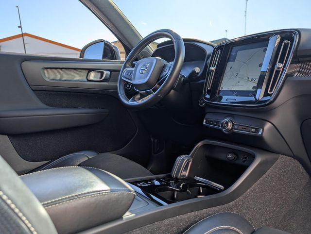 VOLVO XC40 2.0 D3 R-Design Auto