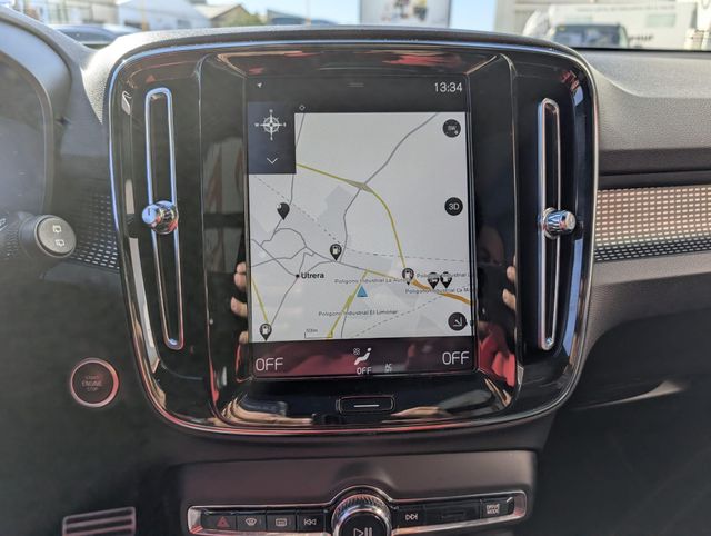 VOLVO XC40 2.0 D3 R-Design Auto