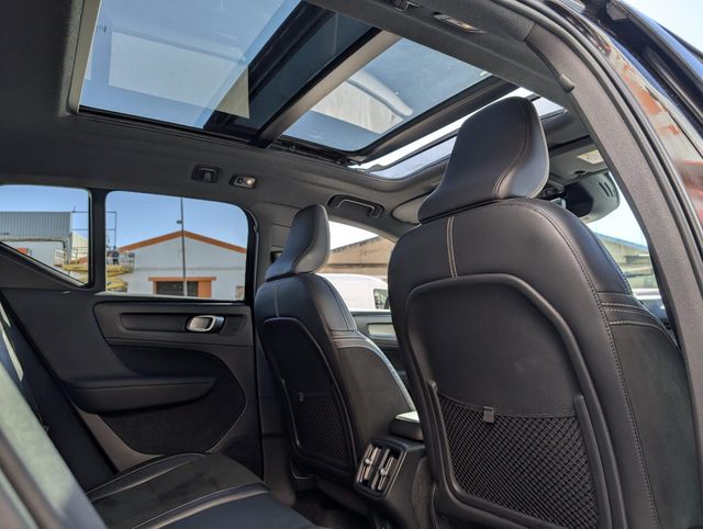 VOLVO XC40 2.0 D3 R-Design Auto