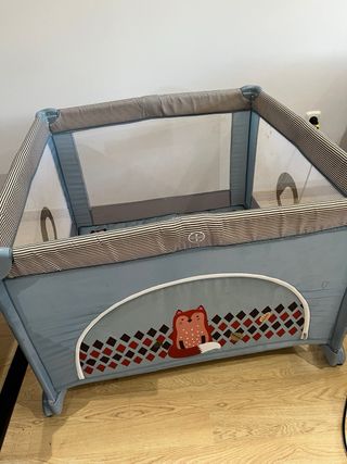 Parque infantil con diseño de zorros