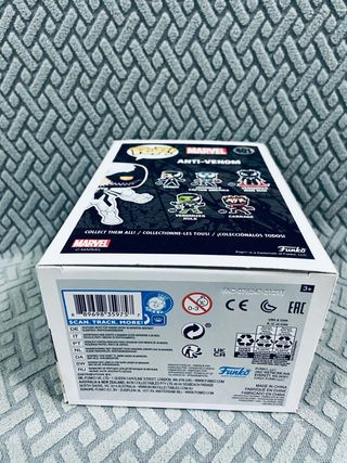 Funko Pop Anti-Venom glows