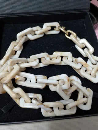 Collana lunga maglie spesse beige oro