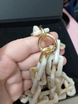 Collana lunga maglie spesse beige oro