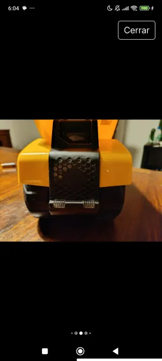 Camión volquete CAT grande