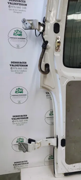 Puerta Trasera Derecha Nissan Interstar