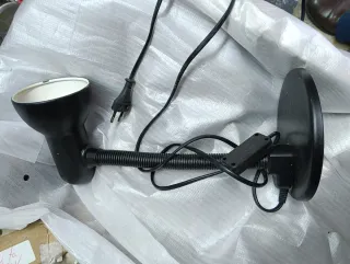 Lámpara de escritorio negra flexible