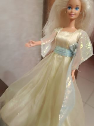 Barbie con vestito da sera