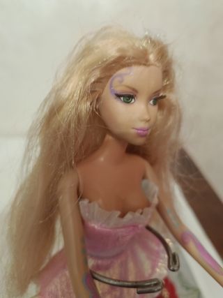 Barbie con vestito rosa