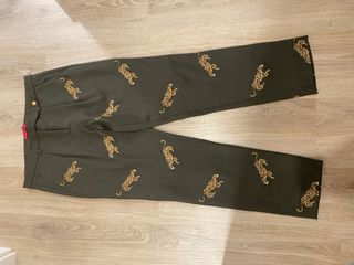 LA CONDESSA Traje Verde con Leopardo