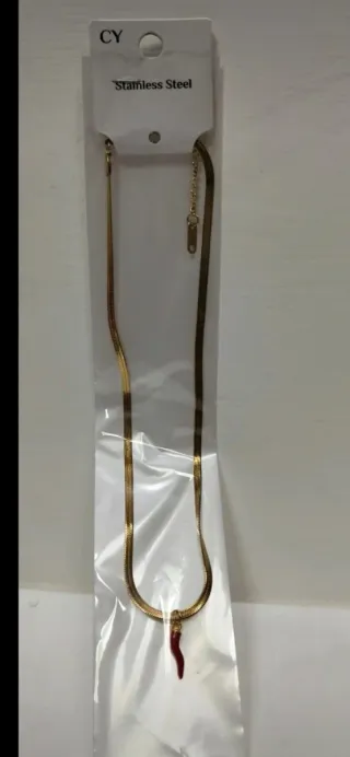 Collana CY oro con cornetto rosso