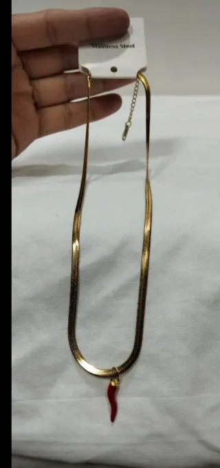 Collana CY oro con cornetto rosso