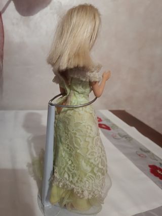 Barbie con vestito da sera