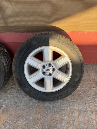 4 Llantas Kumho 275/55 ZR19 para Range Rover
