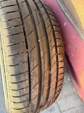 4 Llantas Kumho 275/55 ZR19 para Range Rover