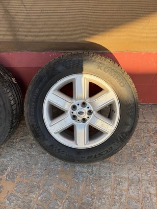 4 Llantas Kumho 275/55 ZR19 para Range Rover