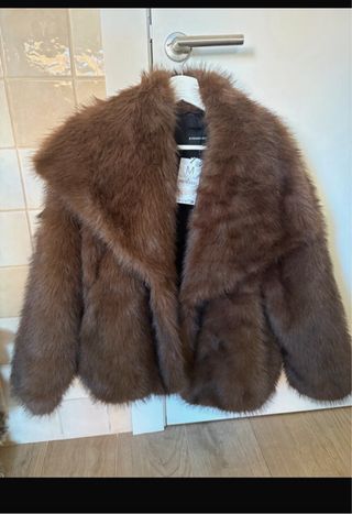 Abrigo pelo marrón Stradivarius Talla M