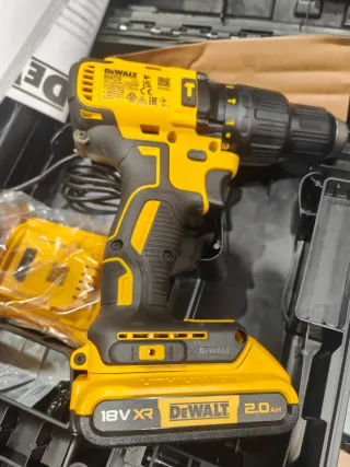 Taladro Percutor DeWalt XR DCD778