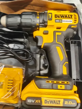 Taladro Percutor DeWalt XR DCD778