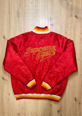 Chaqueta Nike Supreme Court Varsity Roja Bordada