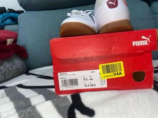 Zapatillas Puma Blancas y Naranjas
