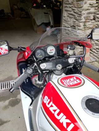 Suzuki GSX Lucky Strike