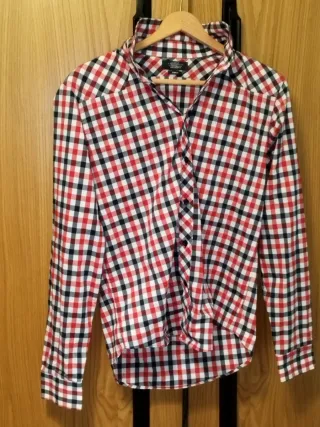 Camisa Zara a cuadros roja y negra