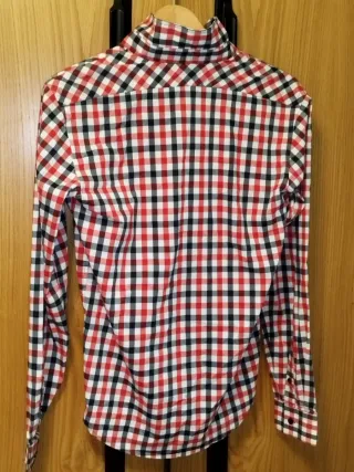 Camisa Zara a cuadros roja y negra