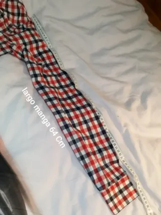 Camisa Zara a cuadros roja y negra