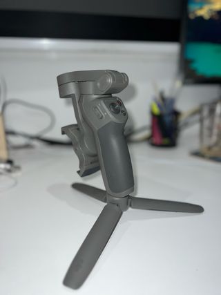 DJI Osmo Mobile 3 Gimbal + Accesorios