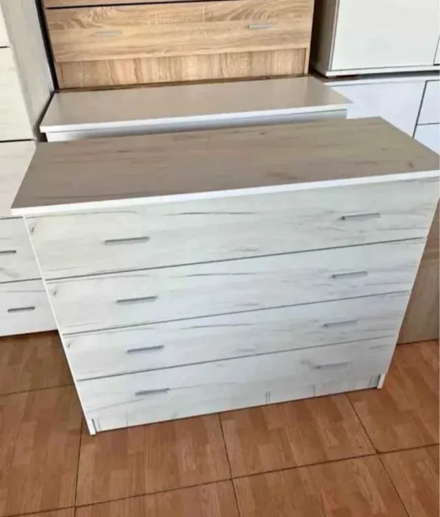 Cómoda LIQUIDACIÓN