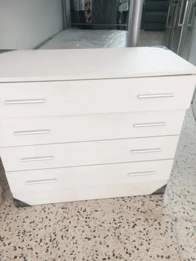 Cómoda LIQUIDACIÓN