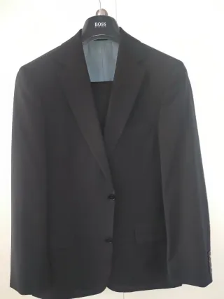 Traje negro Hugo Boss