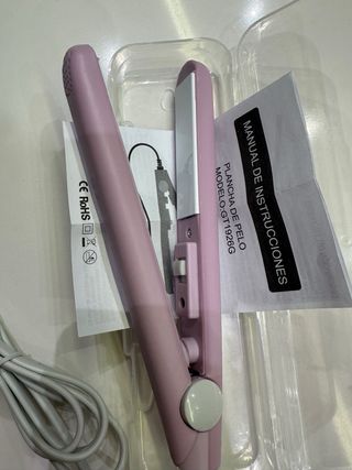 Mini plancha de pelo rosa y blanca