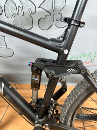 Canyon Nerve Doppia Sospensione in Alluminio